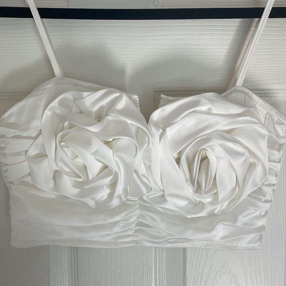 Satin Flower Crop Top - Picture 3 of 6